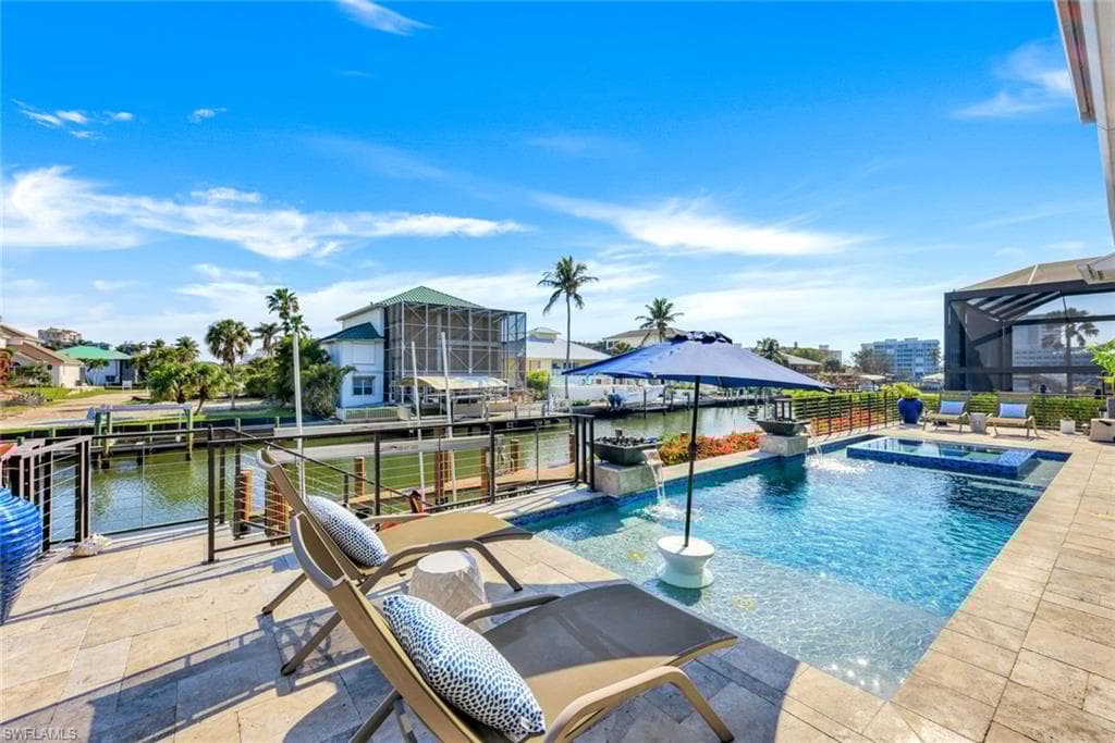 342 Trade Winds Ave, Naples, FL 34108-51