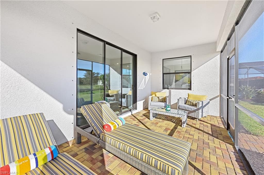 1559 Marton Ct, Naples, FL 34113-18