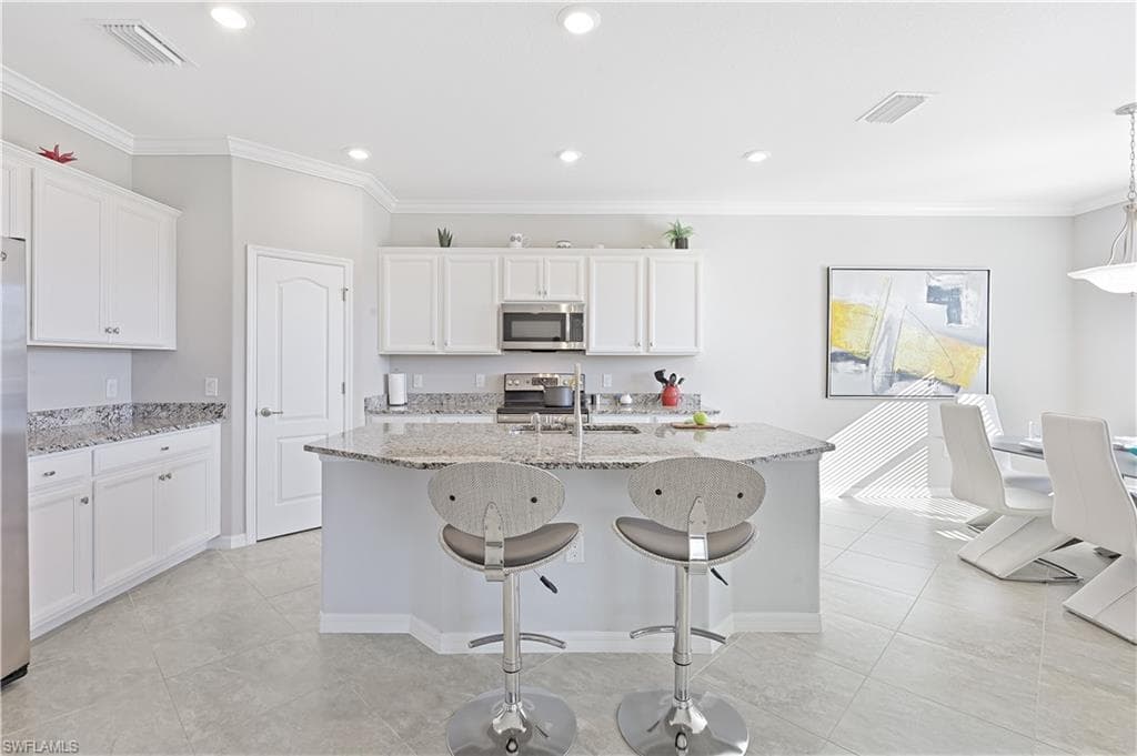 1559 Marton Ct, Naples, FL 34113-7