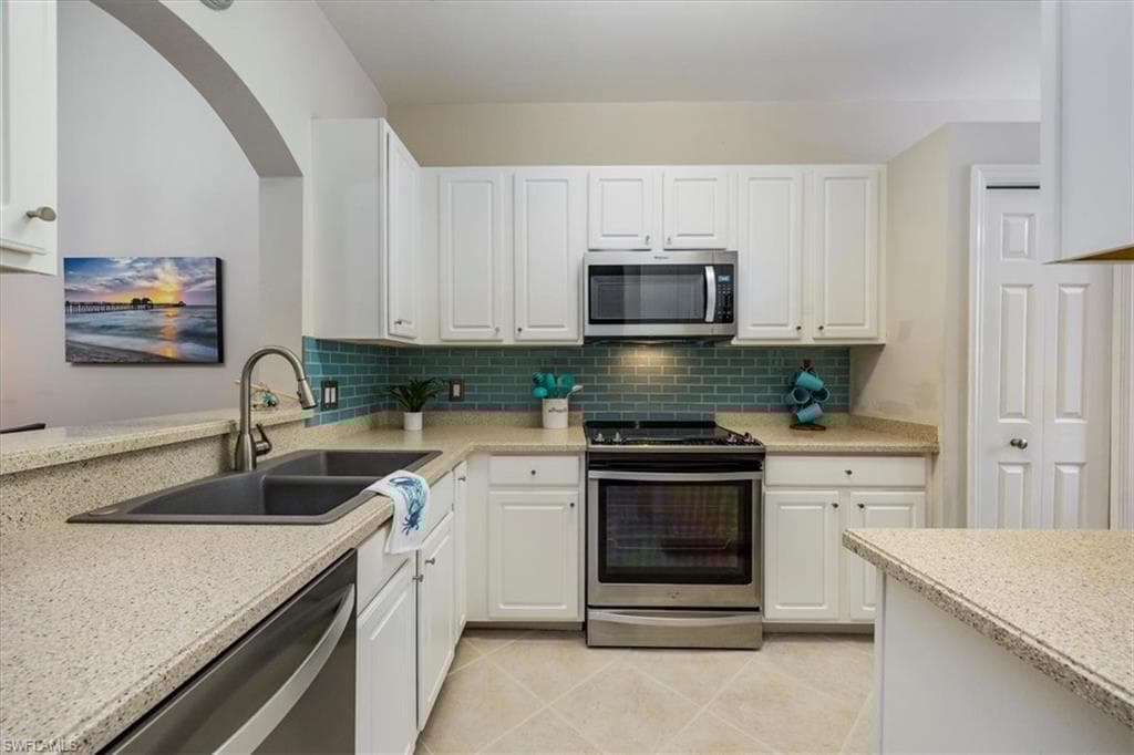 14120 Winchester Ct 1403, Naples, FL 34114-1