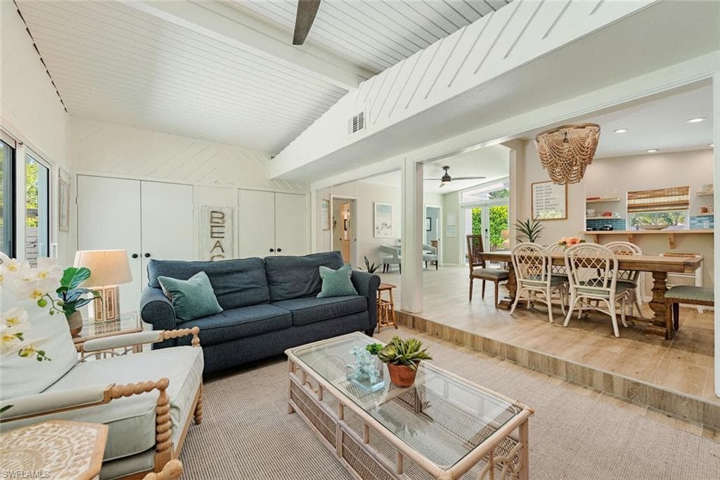 1971 Holiday Ln, Naples, FL 34104-9