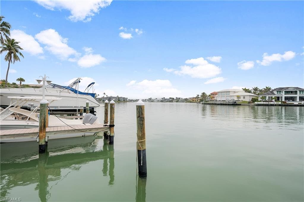 3000 Gulf Shore Blvd N 103, Naples, FL 34103-35