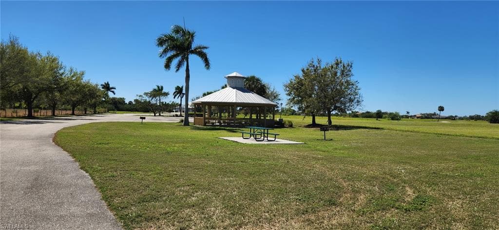 22728 Yellow Button Ln, Alva, FL 33920-4