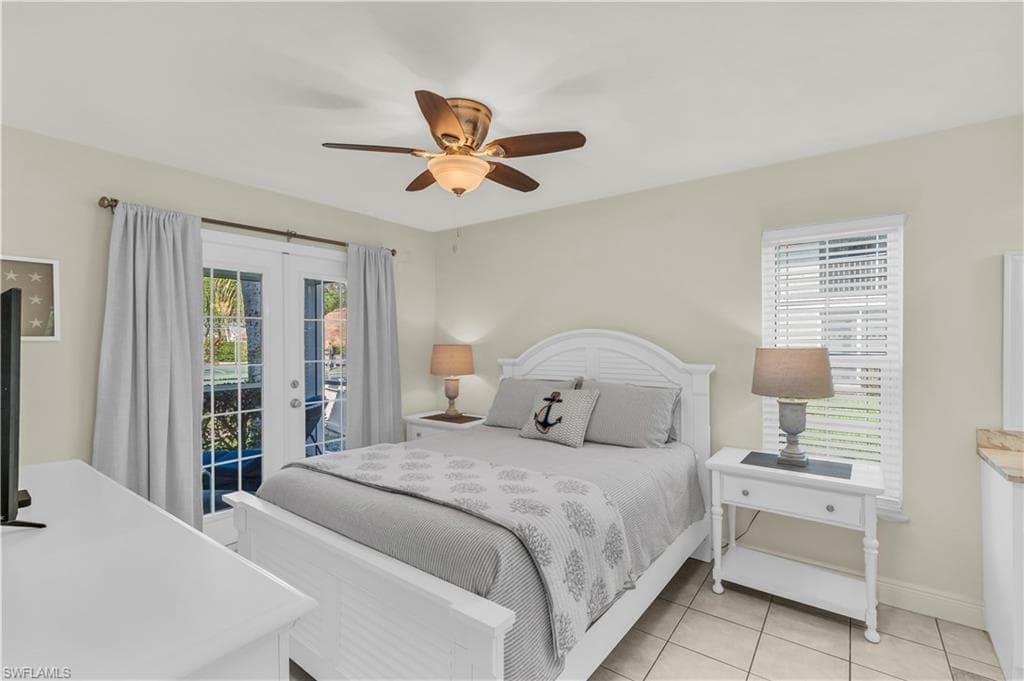 661 Elkcam Cir 911, Marco Island, FL 34145-12