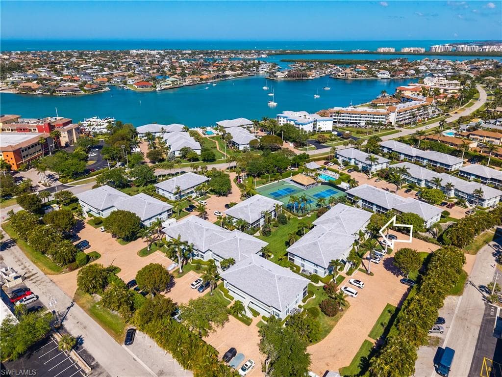 661 Elkcam Cir 911, Marco Island, FL 34145-27