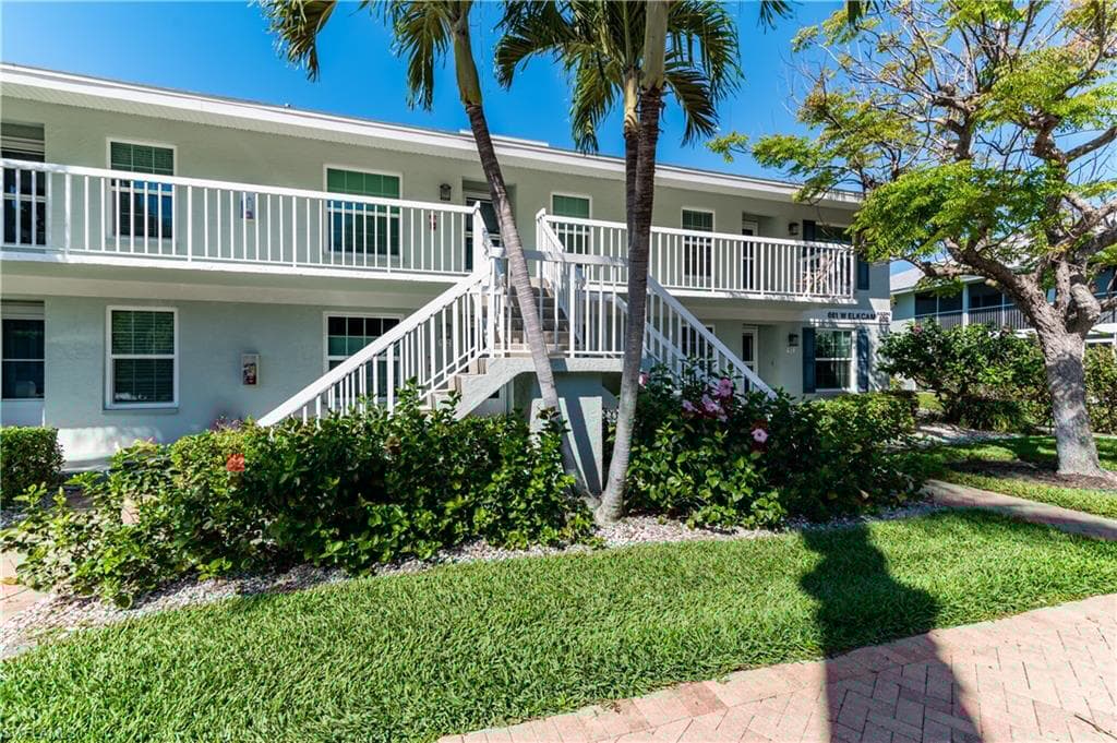 661 Elkcam Cir 911, Marco Island, FL 34145-28