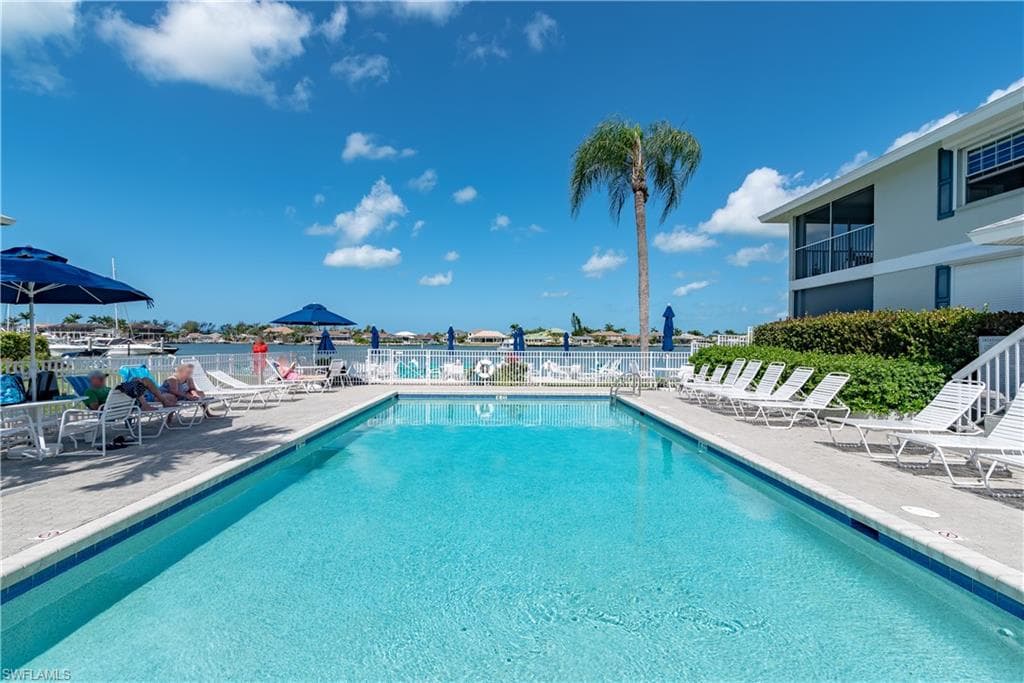 661 Elkcam Cir 911, Marco Island, FL 34145-39