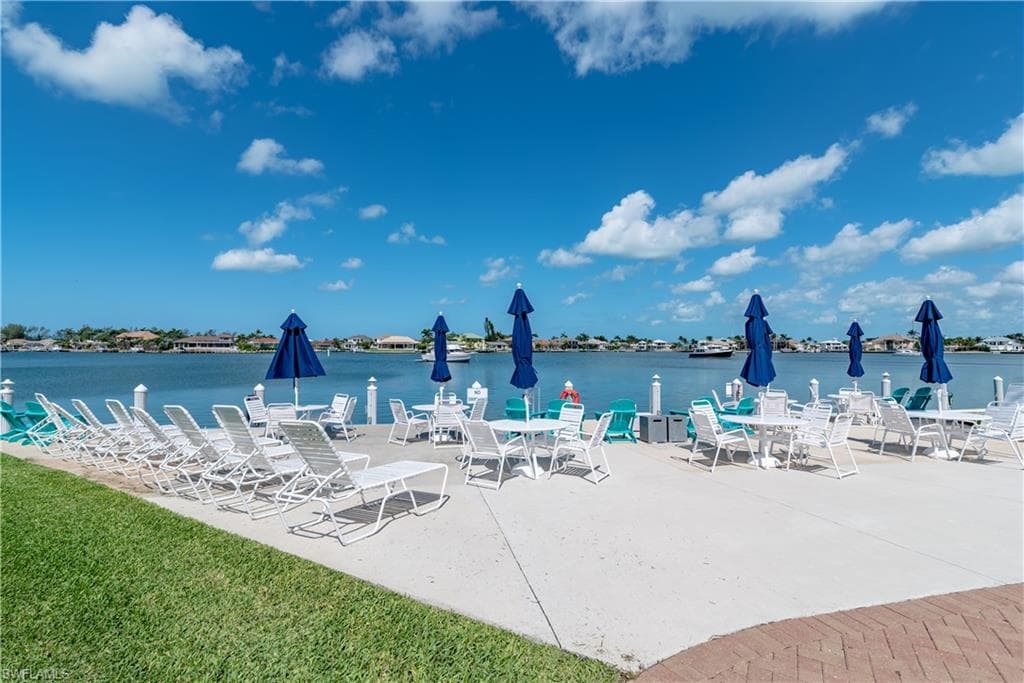 661 Elkcam Cir 911, Marco Island, FL 34145-40