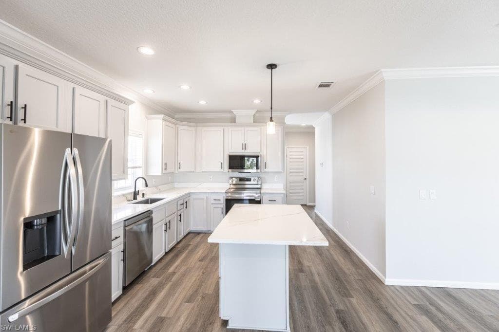 11300 Cypress Ln, Fort Myers Beach, FL 33931-4