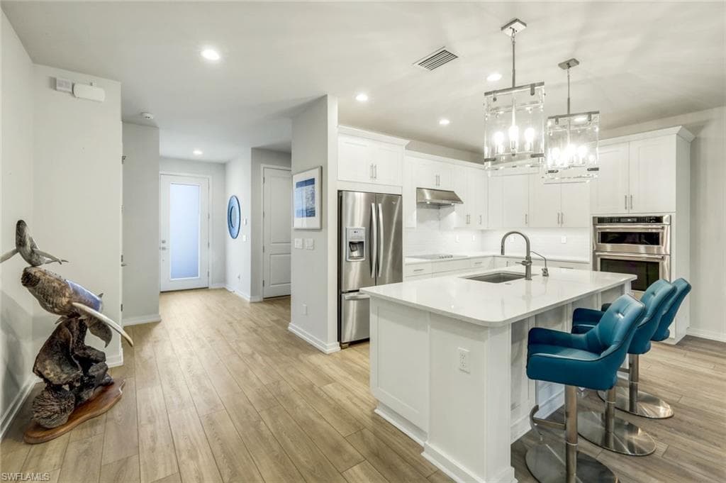 13058 Pembroke Dr, Naples, FL 34105-7