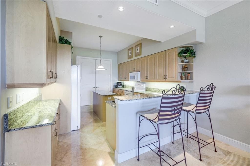 560 El Camino Real 1202, Naples, FL 34119-12