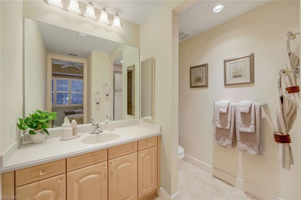560 El Camino Real 1202, Naples, FL 34119-18