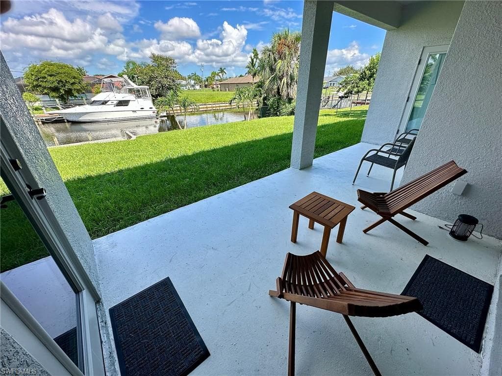 926 23rd Pl, Cape Coral, FL 33990-10