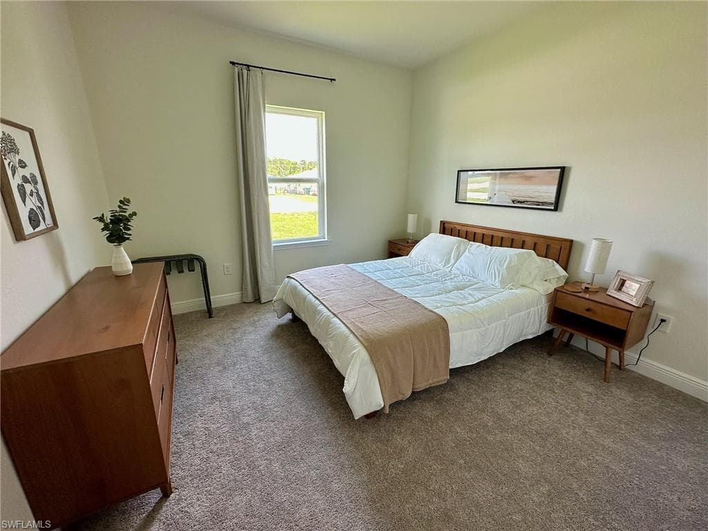 926 23rd Pl, Cape Coral, FL 33990-28