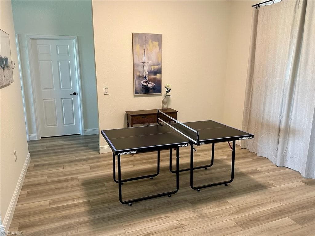 926 23rd Pl, Cape Coral, FL 33990-36