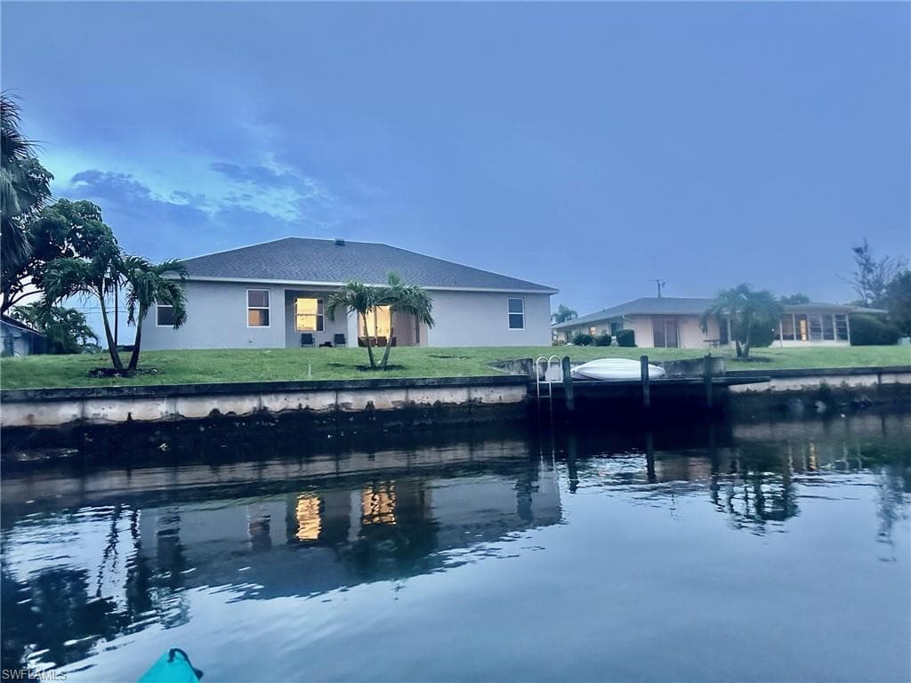 926 23rd Pl, Cape Coral, FL 33990-3