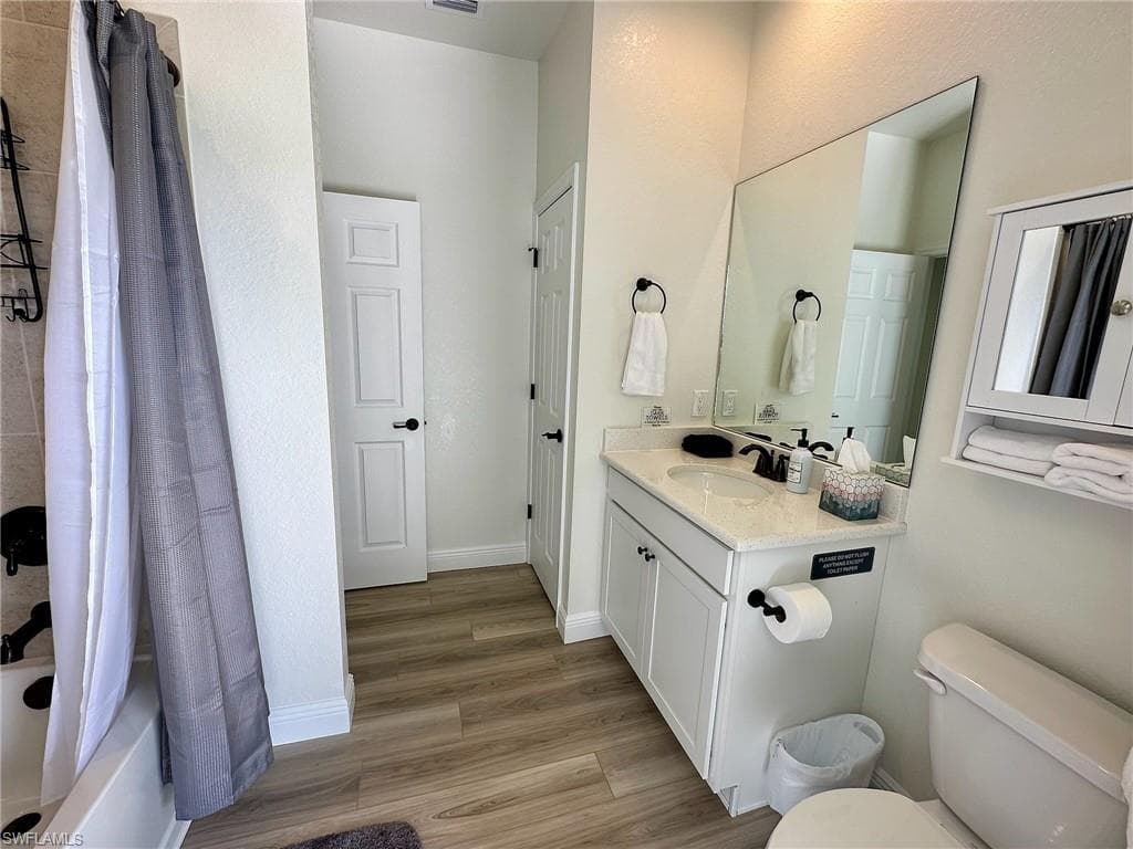 926 23rd Pl, Cape Coral, FL 33990-39