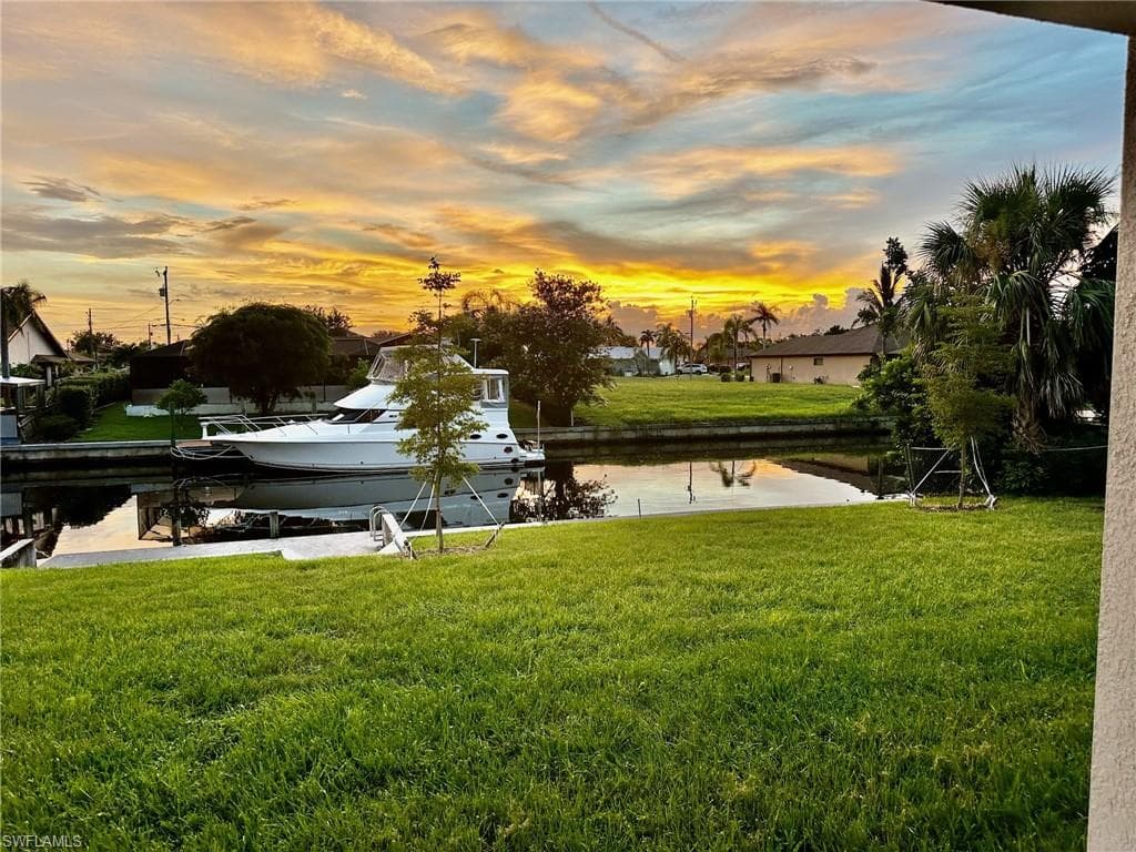926 23rd Pl, Cape Coral, FL 33990-4