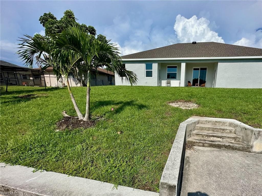 926 23rd Pl, Cape Coral, FL 33990-7