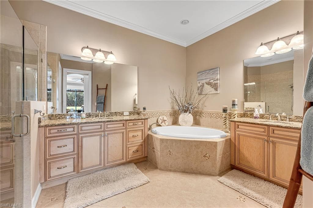 7523 Moorgate Point Way, Naples, FL 34113-12