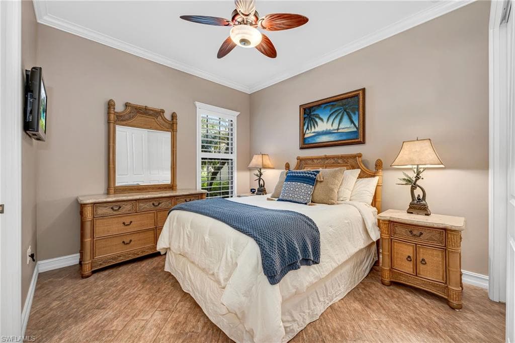 7523 Moorgate Point Way, Naples, FL 34113-14
