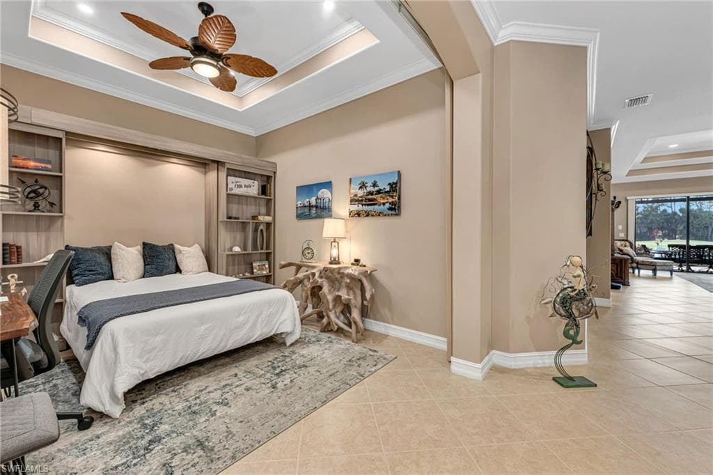 7523 Moorgate Point Way, Naples, FL 34113-7