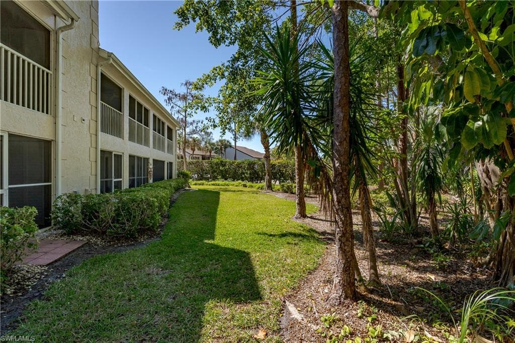 1706 Kings Lake Blvd 203, Naples, FL 34112-20