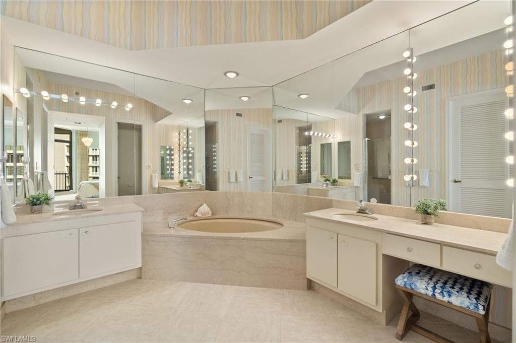 4251 Gulf Shore Blvd N Ph-a, Naples, FL 34103-27
