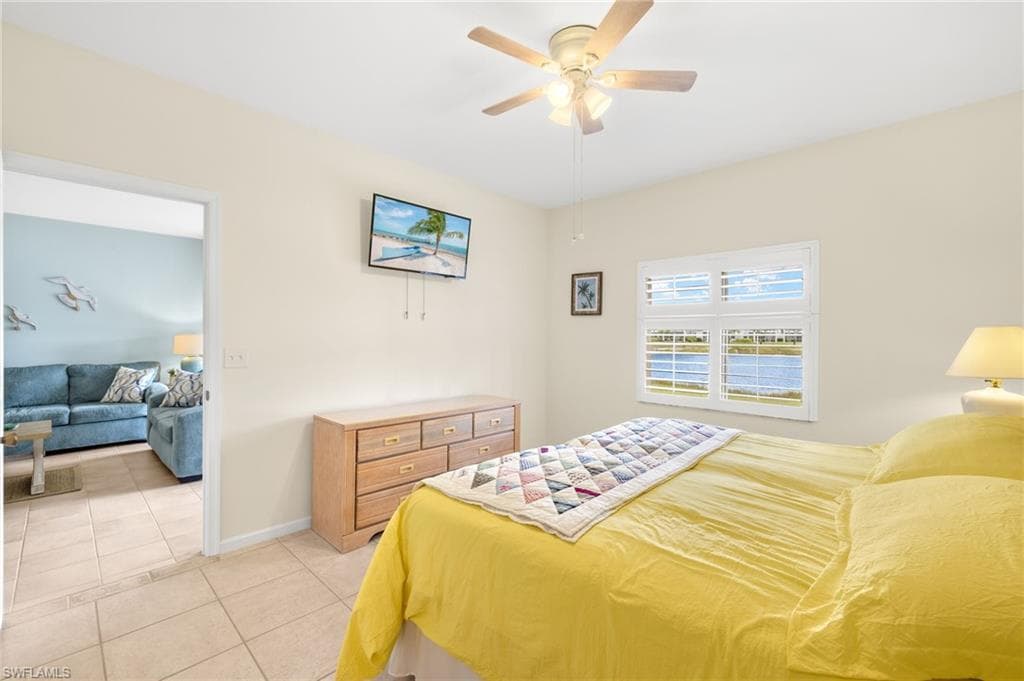 550 Saratoga Cir E104, Naples, FL 34104-19