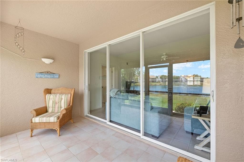 550 Saratoga Cir E104, Naples, FL 34104-26