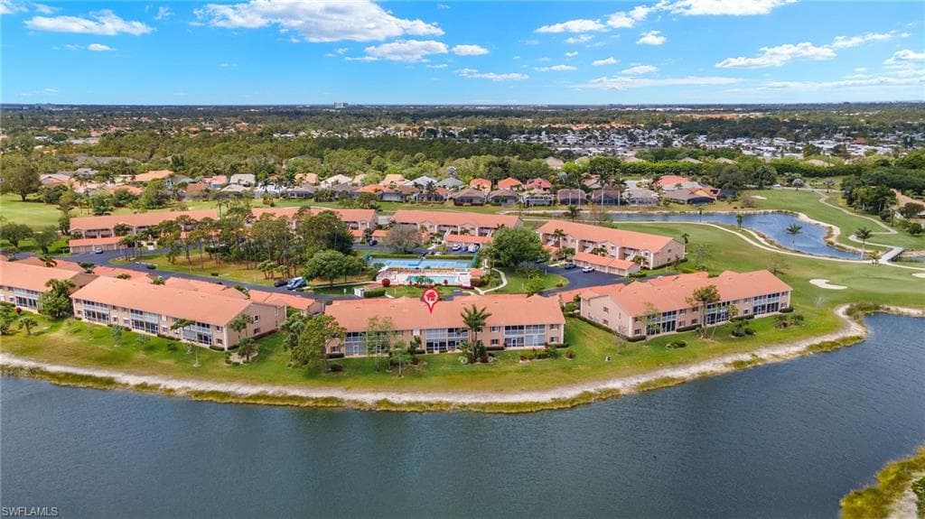 550 Saratoga Cir E104, Naples, FL 34104-32