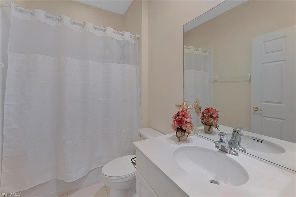 1360 Sweetwater Cv 102, Naples, FL 34110-10