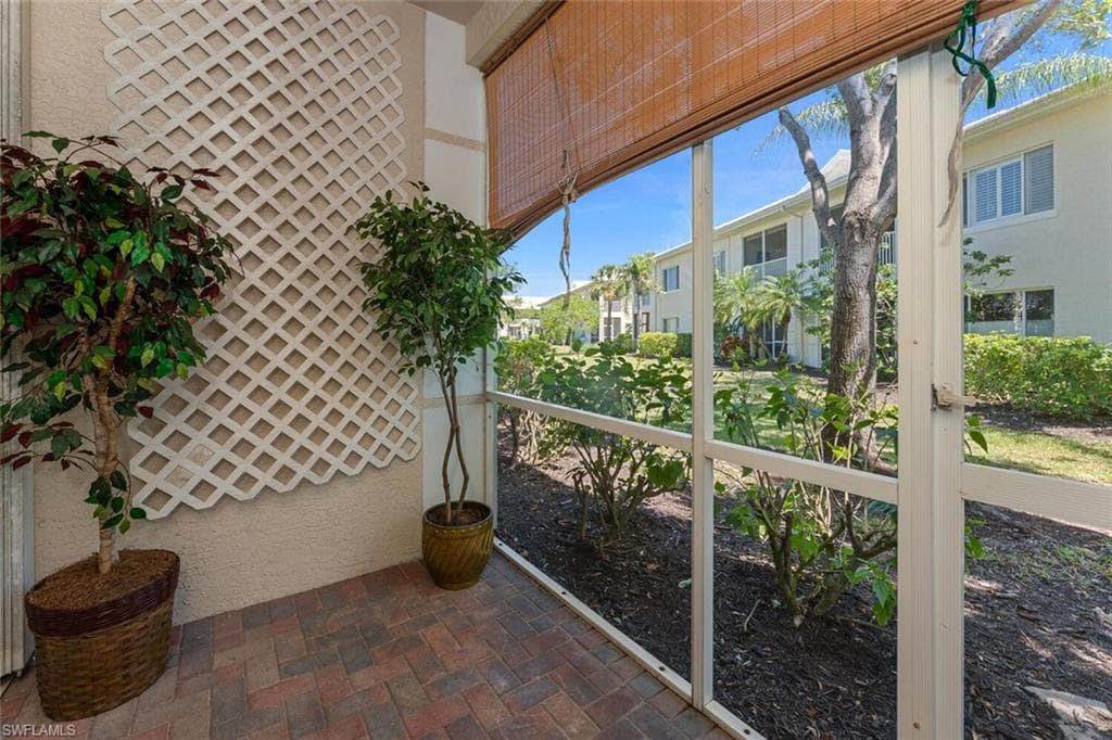 1360 Sweetwater Cv 102, Naples, FL 34110-11