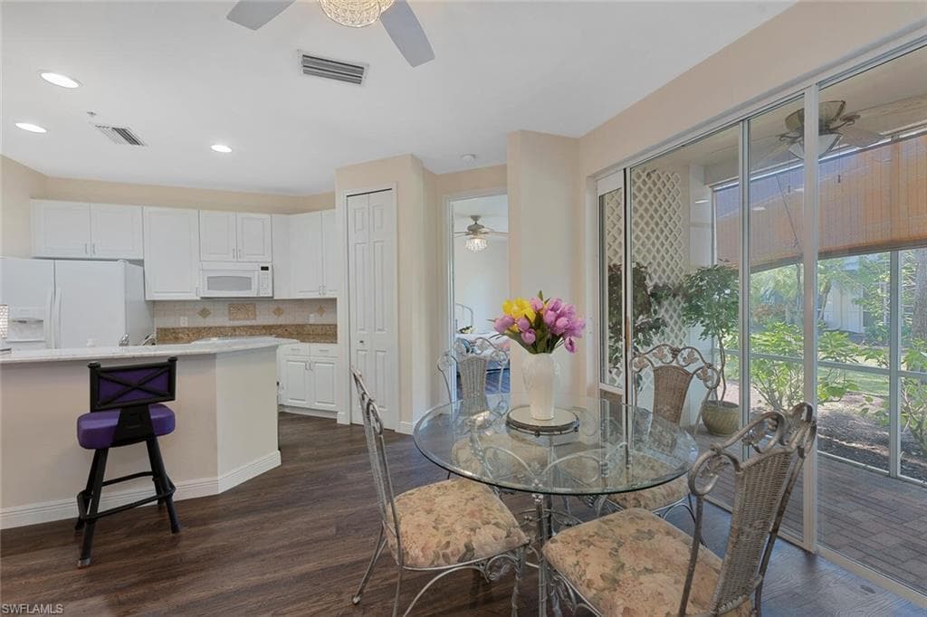 1360 Sweetwater Cv 102, Naples, FL 34110-6
