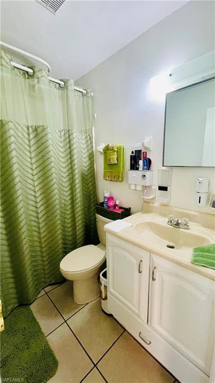 10 Temple Ct, Lehigh Acres, FL 33936-8