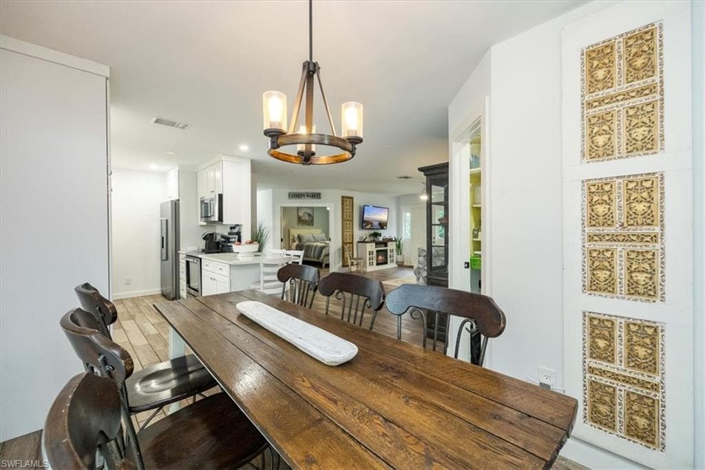27111 Edgewood St, Bonita Springs, FL 34135-11
