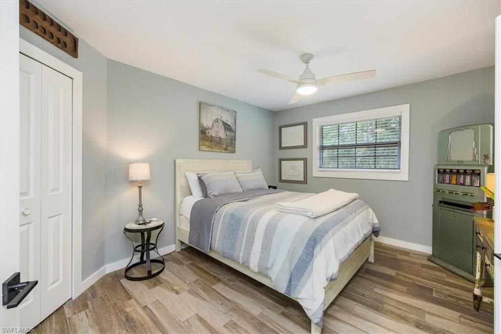 27111 Edgewood St, Bonita Springs, FL 34135-17