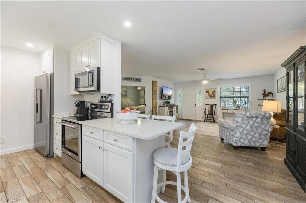 27111 Edgewood St, Bonita Springs, FL 34135-7