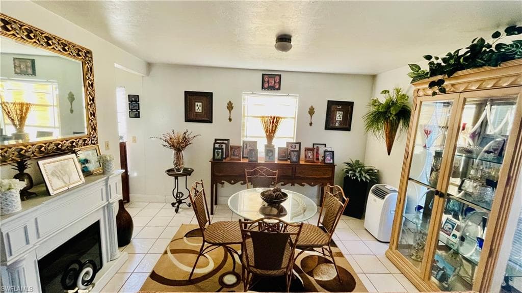 55 Tangerine Ct, Lehigh Acres, FL 33936-7