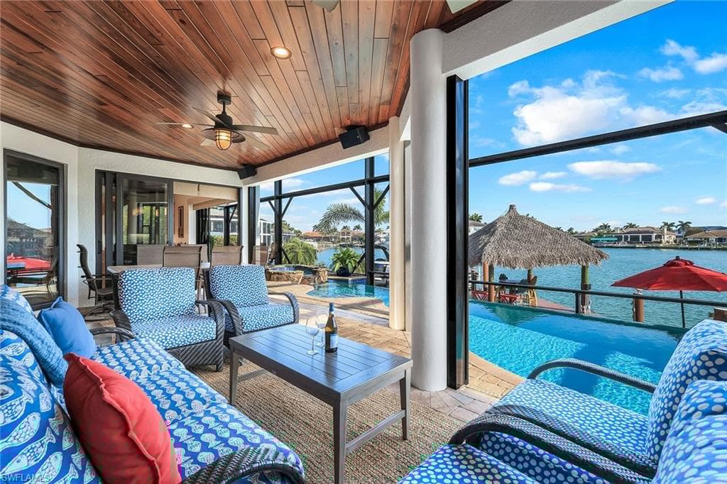685 Embassy Ct, Marco Island, FL 34145-22