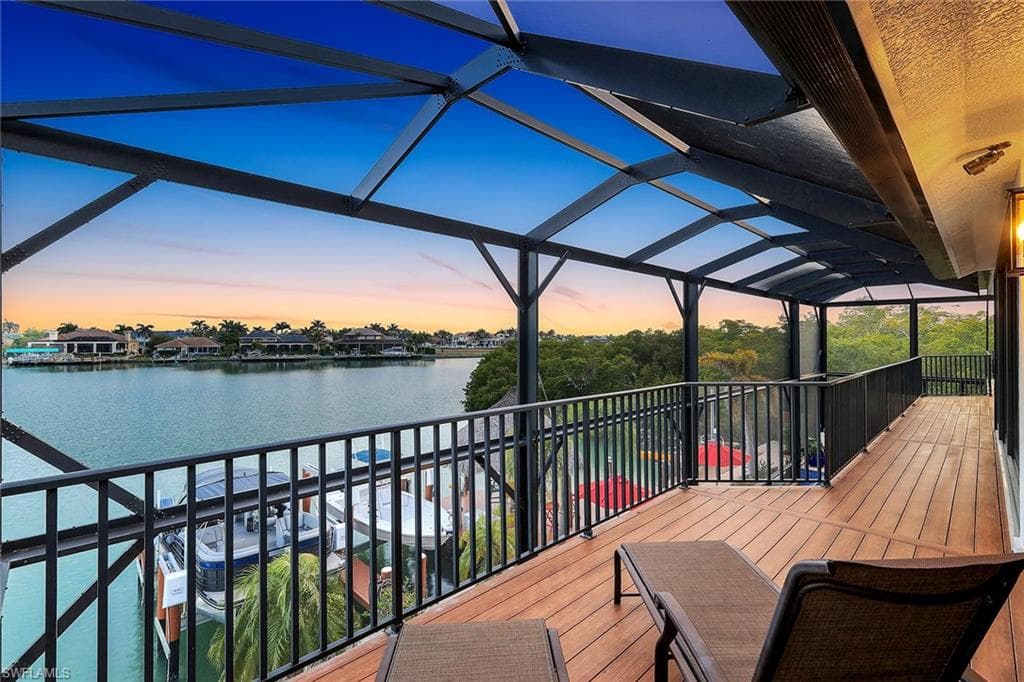 685 Embassy Ct, Marco Island, FL 34145-34