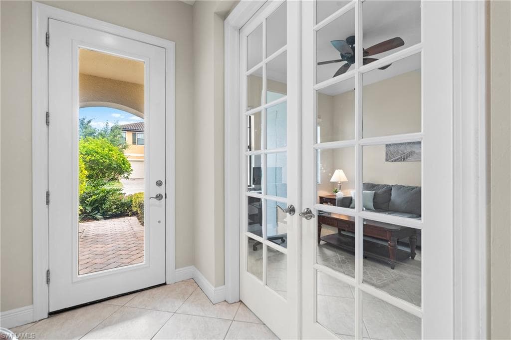 4103 Raffia Dr, Naples, FL 34119-4