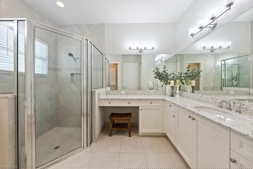 28422 Capraia Dr, Bonita Springs, FL 34135-14
