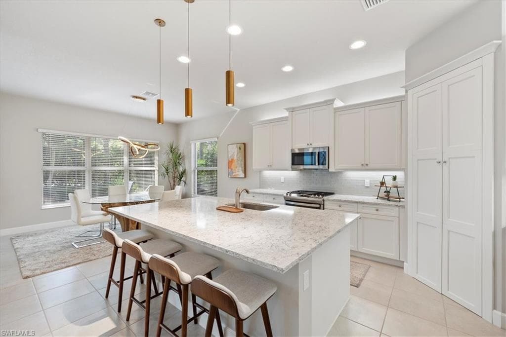 28422 Capraia Dr, Bonita Springs, FL 34135-3