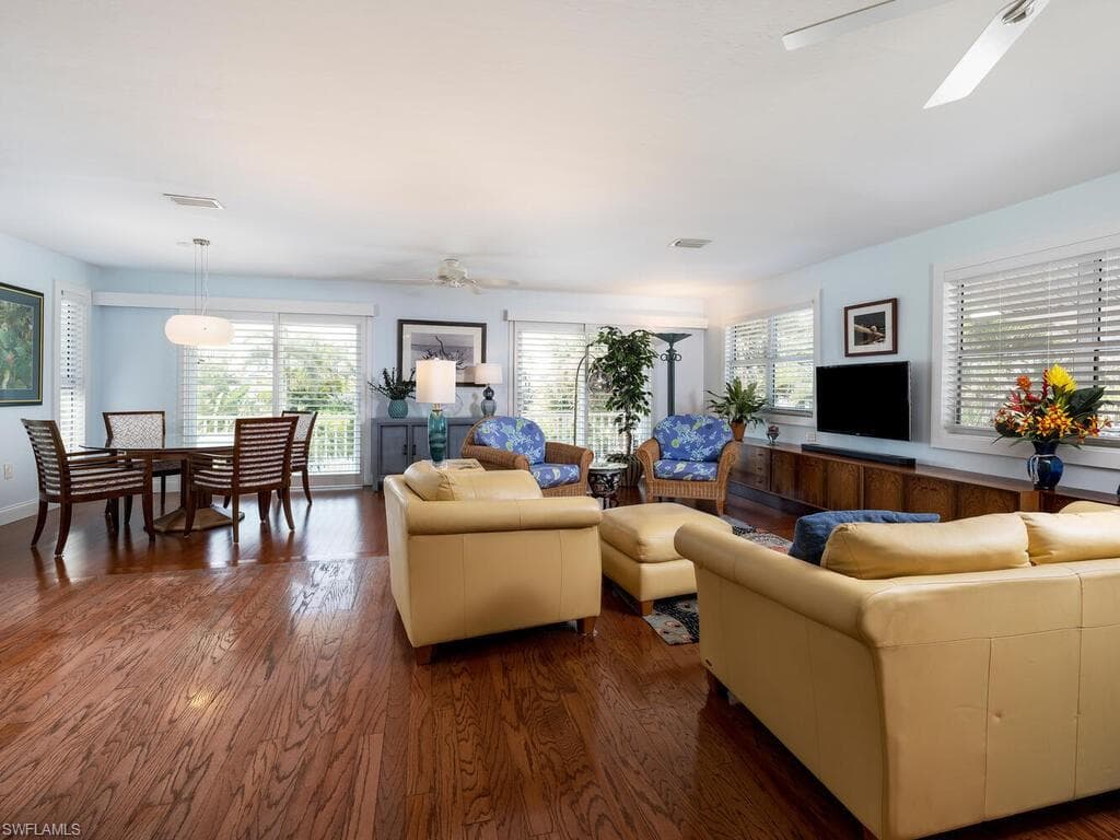 4738 Jackfish St, Bonita Springs, FL 34134-4