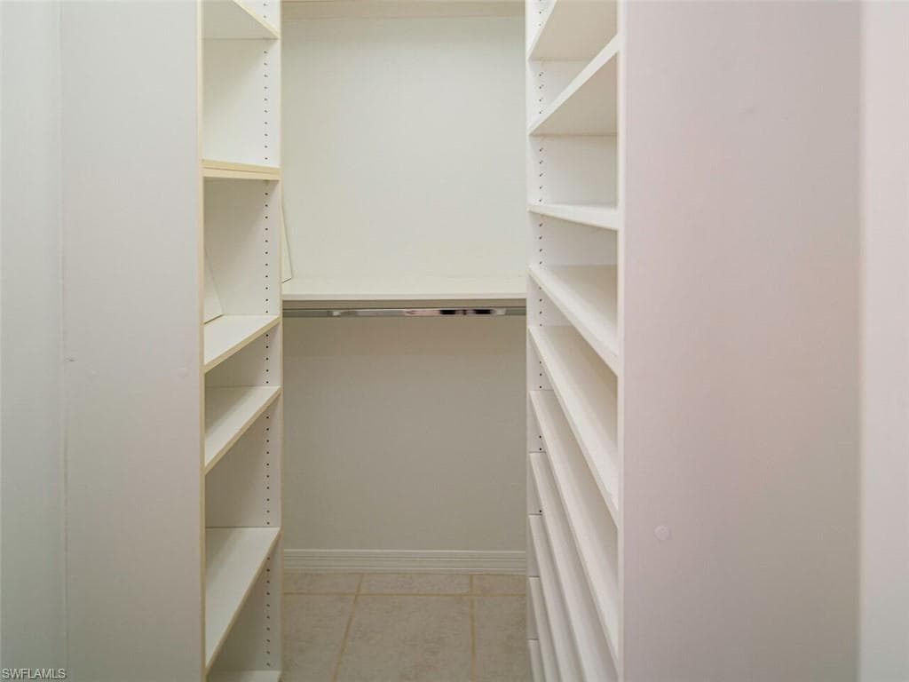5347 Whitten Dr 88, Naples, FL 34104-12