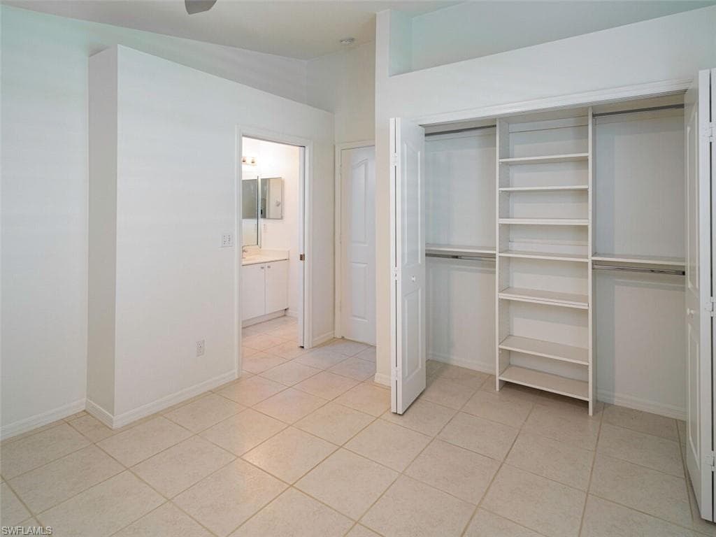 5347 Whitten Dr 88, Naples, FL 34104-14
