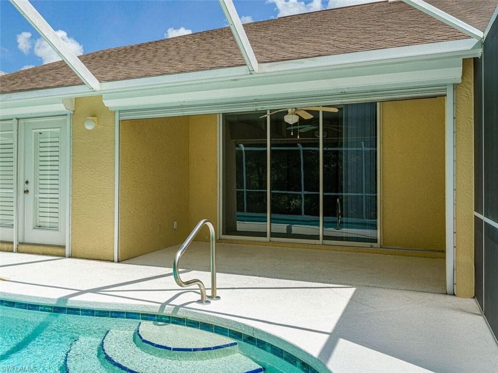 5347 Whitten Dr 88, Naples, FL 34104-20