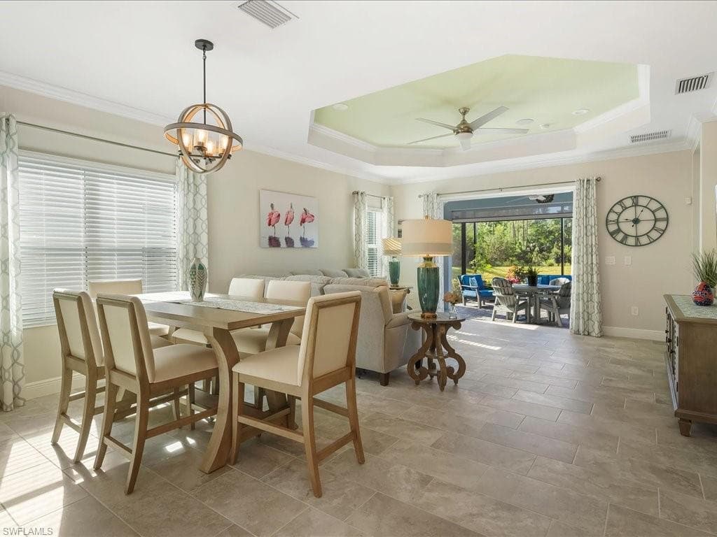 2235 Marquesa Cir S, Naples, FL 34112-10