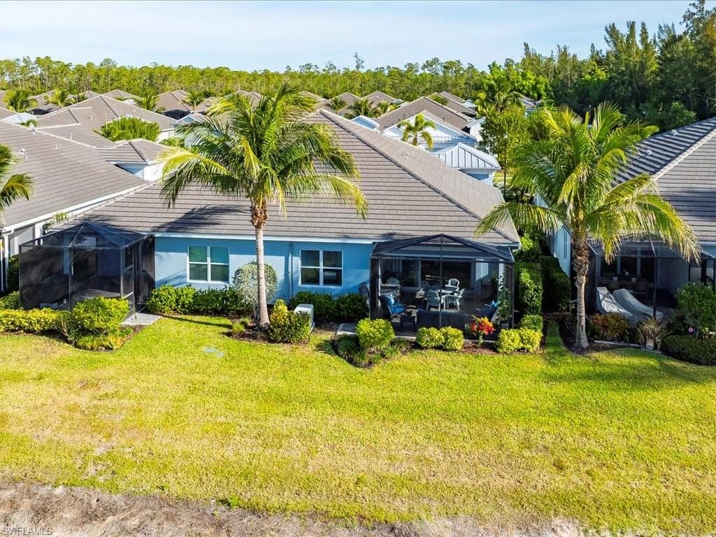 2235 Marquesa Cir S, Naples, FL 34112-33